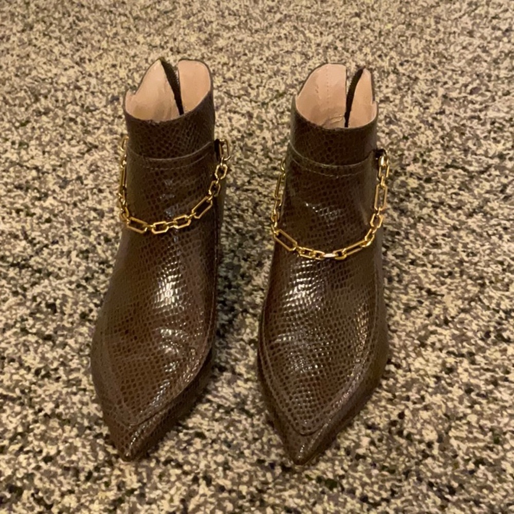 Ankle boots
